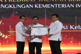 Batulicin Immigration receives corruption-free areas title