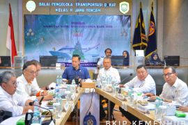 Menhub utamakan keselamatan angkutan selama Natal-tahun baru