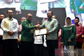 Pemkab Gorontalo raih 10 penghargaan bidang kesehatan