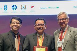 Dekan FKUI terima penghargaan world Gastroenenterology Organization