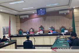Terdakwa korupsi Pegadaian Rp1,9 miliar jalani sidang perdana