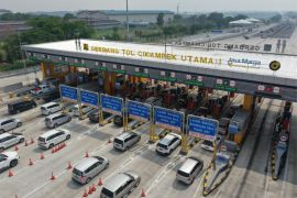Jasa Marga berikan potongan tarif 10 persen untuk Jalan tol Trans Jawa Jakarta-Semarang