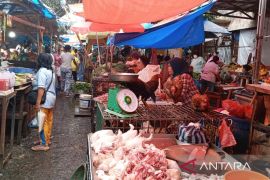 Harga bahan pokok di Pematangsiantar mulai naik, ini penyebabnya