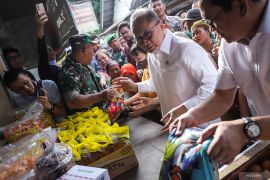Kunjungan kerja Menko Pangan dan Mendag di Surabaya
