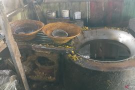 Karupuak Sanjai Bukittinggi krisis produksi akibat kelangkaan bahan