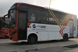 Pemprov DKI diminta tambah transportasi pengumpan di kawasan permukiman