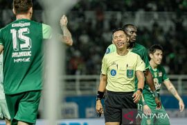Persebaya kritik kepemimpinan wasit dan VAR
