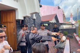 Polda Maluku Utara  patroli di gereja jelang perayaan Natal 2024