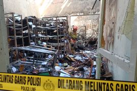 Bekas kantor Dinkes Bojonegoro terbakar akibat korsleting listrik