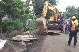 Puluhan lapak PKL di Pasar Lembang ditertibkan petugas gabungan