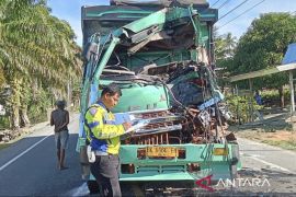 Polres Aceh Barat selidiki tabrakan truk akibatkan satu penumpang tewas