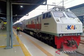 KAI pastikan calon penumpang dapat tiket perjalanan sesuai tujuan selama Natal-Tahun Baru