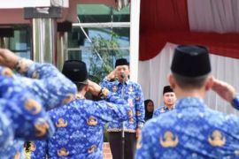 Bupati Karawang sampaikan agar ASN jangan manfaatkan "hari kejepit" libur Nataru