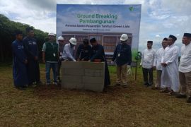 Peletakan batu pertama asrama Pesantren Tahfiz Green Lido Dompet Dhuafa