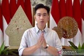 Gibran ucapkan selamat Natal, berharap cinta kasih untuk semua