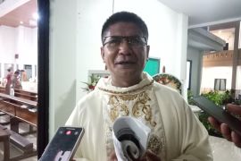 Pastor Regina Pacis Tanjungpandan imbau umat Katolik rayakan Natal secara sederhana