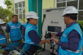 Siap di 59 titik, PLN Sumbar pastikan SPKLU andal di jalur mudik dan destinasi wisata