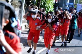 Kolaborasi pariwisata untuk mitigasi tsunami Tanjung Benoa