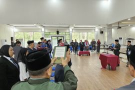 Bupati Abdul Hadi ingatkan ASN dilantik bekerja profesional