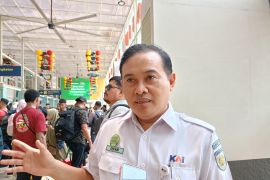 KAI perketat pengamanan Stasiun Pasar Senen saat libur Nataru