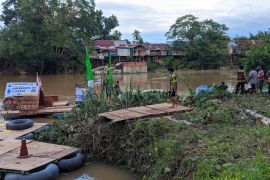 "Bamasung" ke- 6 aksi bersih-bersih Sungai Tabalong