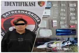 Polisi tangkap tangan pengedar sabu dan ekstasi di Banjarmasin Kalimantan Selatan