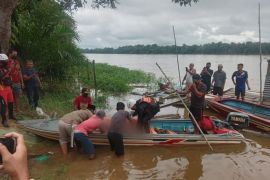 Polsek Belitang konfirmasi penemuan mayat bocah tenggelam di Sungai Kapuas