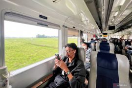 Penjualan tiket KA jarak jauh dan lokal capai 2,9 juta penumpang