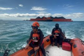 SAR gabungan masih cari warga  diduga tercebur di Muara Bengalon Kaltim