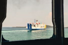 BMKG sebut penyeberangan Merak-Bakauheni besok relatif aman