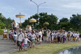 Warga manfaatkan pembangunan KEK Kura-kura Bali buat ritual keagamaan