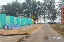 Pemkab Bangka bangun fasilitas umum di wisata Pantai Rebo