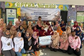 Subholding Pelindo mendukung pemberdayaan lansia