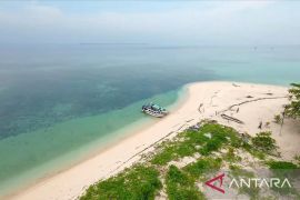 Menjaga keseimbangan wisata dan konservasi di Pulau Sangalaki-Kakaban