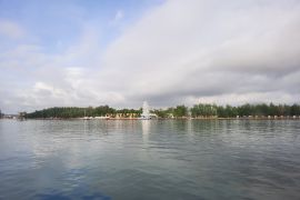 Cuaca malam pergantian tahun di Batam diprakirakan berawan