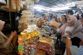 Berburu aneka kuliner legendaris di Pasar Gede Solo