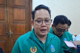 Pj Gubernur Jatim umumkan Upah Minimum Provinsi 2025 sebesar 2,3 juta