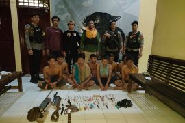 Polisi hanya tahan enam orang provokator kerusuhan dua desa di Bima