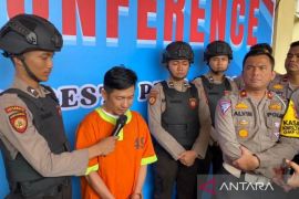 Polisi tetapkan pengemudi tabrak satu keluarga di Pekanbaru sebagai tersangka