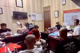 Polisi Balangan ciduk dua pelajar di THM usai mencuri uang