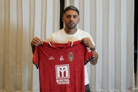 Jonathan Bustos dan  Sony Norde resmi perkuat Malut United