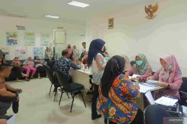 Pj Bupati Bekasi minta Puskesmas buka layanan tes kesehatan bagi calon PPPK