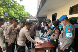 Polda Malut tes urine perwira SIP 2024 pastikan seluruh personel bersih narkoba
