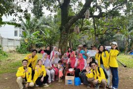 Mahasiswa UI adakan aksi peduli lingkungan di Depok