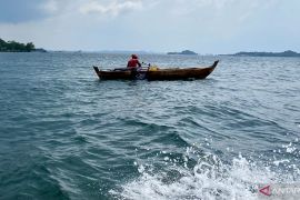 Diskan Batam salurkan bantuan alat tangkap ke 75 KUB di tahun 2024