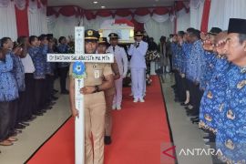 ASN Manokwari beri penghormatan terakhir kepada almarhum Bastian Salabai