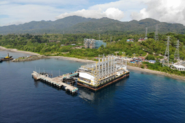 Kunjungan ke Maluku, Menteri ESDM Pastikan Listrik PLN di Indonesia Timur Andal Hadapi Nataru
