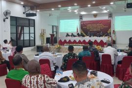 Pasangan Johny Kamuru-Sutejo ditetapkan sebagai Bupati-Wabup Sorong