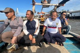 Komisi IV DPR meminta pemerintah ambil langkah tegas kasus pemagaran laut