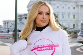 Paris Hilton kehilangan rumah di Malibu akibat kebakaran hutan Los Angeles